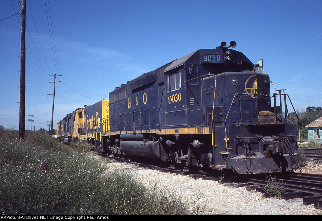 BO 9030 Showing signs of being temporarily leased to the ATSF in 1979-1980 and temporarily renumbered to BO 9030 and back to BO 4030 when the lease ended